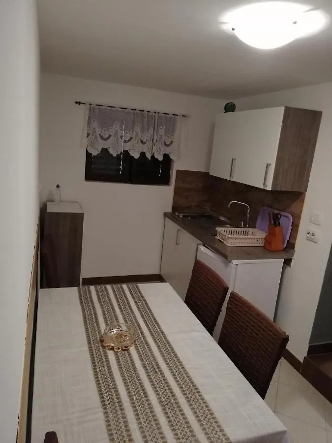 Apartman Cvita Tkon