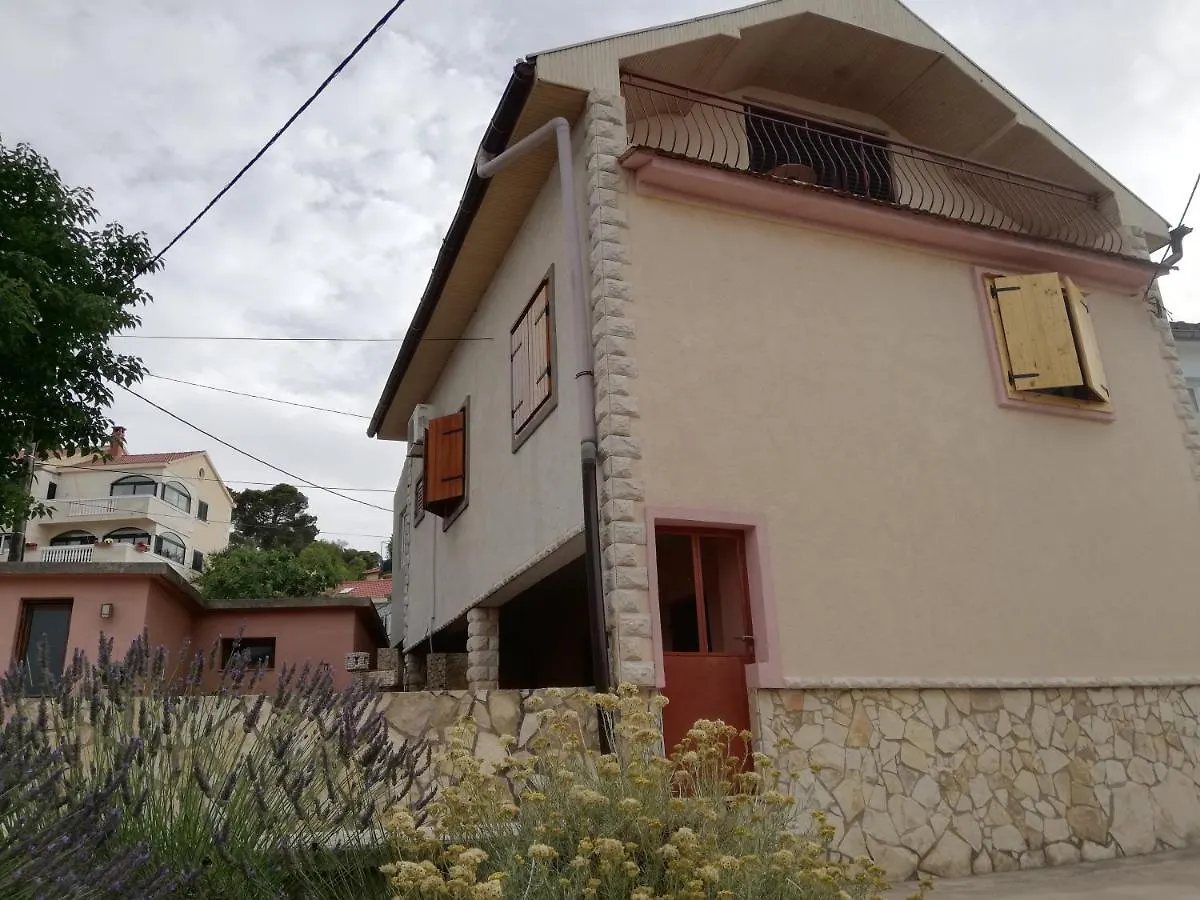 Apartman Cvita Tkon Horvátország